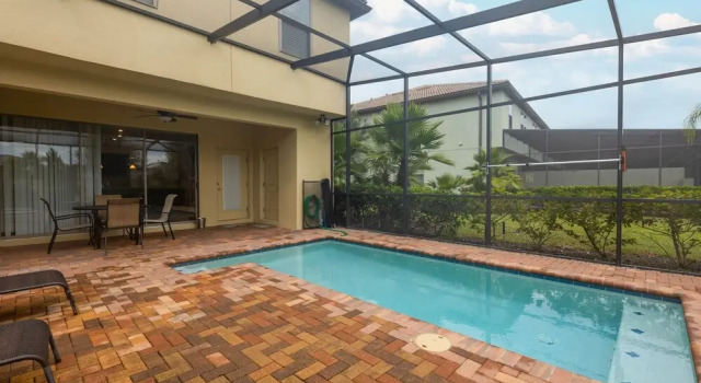 Tvpm-4638td/sr 5 Bedroom Townhouse by RedAwning
