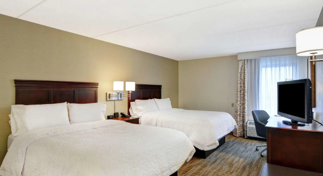 Четырёхместный номер Standard Hampton Inn Scranton at Montage Mountain