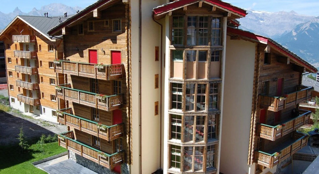 Les Etagnes 2est Haute-nendaz, Rezerwuj Hotel Hotele w 4 Valleys z parkingiem, Parking