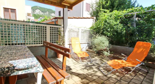 Apartment Krleža, Prenota Appartamento Hotel a Isole Quarnerine con parcheggio, Parcheggio