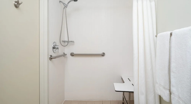 Люкс Courtyard by Marriott - Naples