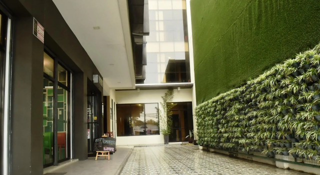 Номер Standard Columbus Plaza Hotel
