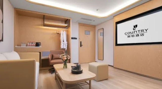Люкс Deluxe Country Inn & Suites by Radisson Hotel (Tianjin Konggang Binhai International Airport)