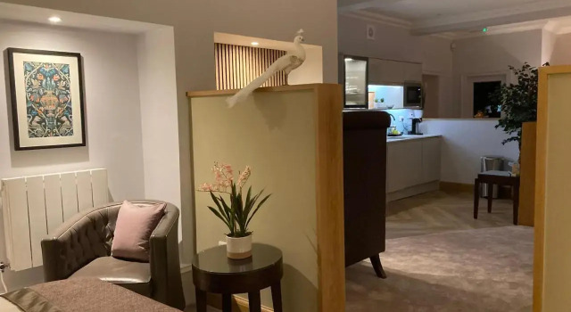 Lyla Rooms, Забронировать Отель Бизнес-отели Эдинбурга, рядом с Общественная парковка Ватерлоо-плейс, 4* 5*