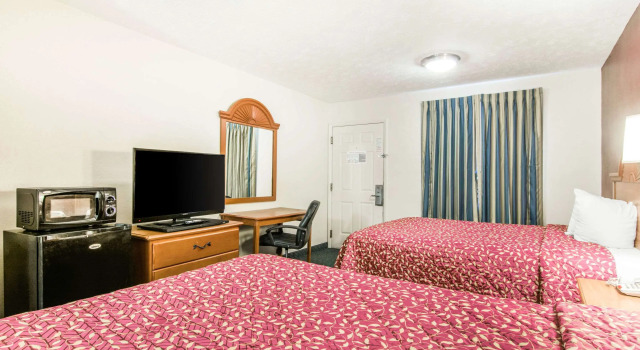 Standard Vierer Zimmer Rodeway Inn