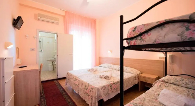 Четырёхместный номер Standard Hotel Settebello B&B