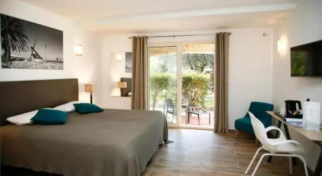 Двухместный номер Standard с балконом Hôtel Casa Rossa & Spa