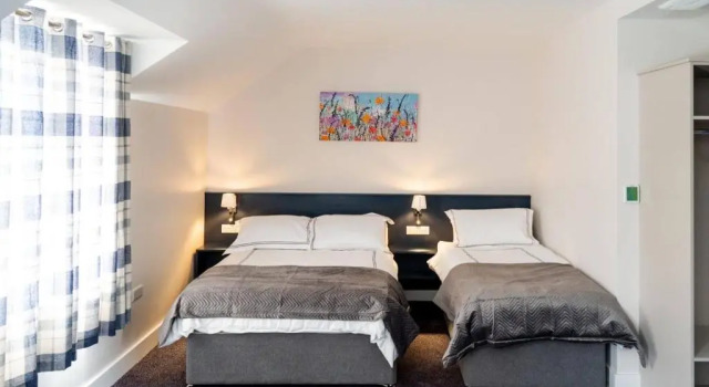 Апартаменты Bridge Inn Studio Apartments