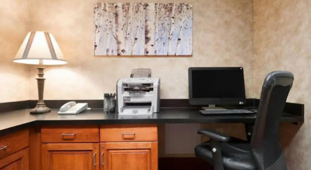 Wingate Vienna / Parkersburg, Buchen Sie Hotel Parkersburg West Virginia