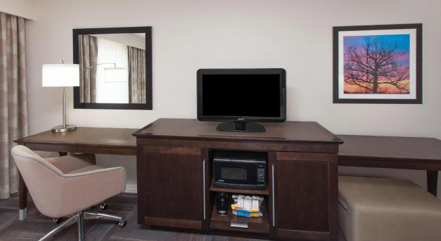 Четырёхместный номер Standard Hampton Inn & Suites Munster