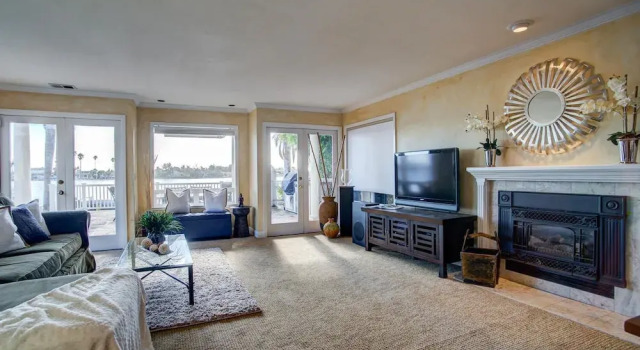 4 BR Waterfront Home Private Beach by RedAwning, Buchen Sie Hotel Novato Marin County