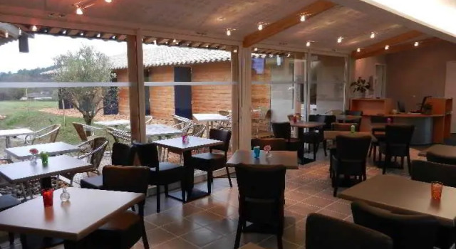 Трёхместный номер Standard The Originals City, Hôtel Albizia, Sarlat-la-Canéda