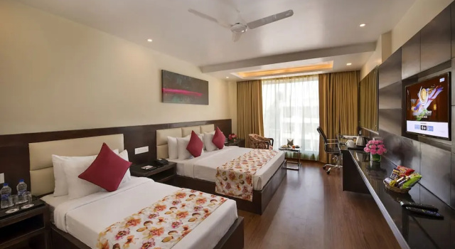 Двухместный люкс Clarks Inn Suites Katra