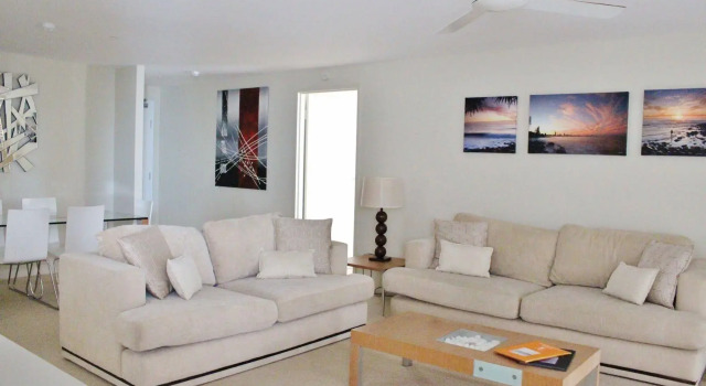 Solnamara Beachfront Apartments, Prenota Appartamento Hotel a Queensland con piscina, Piscina