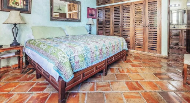 Oceanview 2BR Condo - Romantic Zone - Rooftop Pool