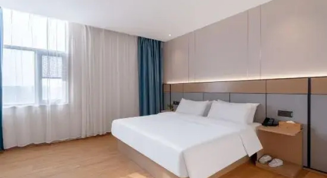 Люкс Xingchen Hotel (Gongyi Songling Park)