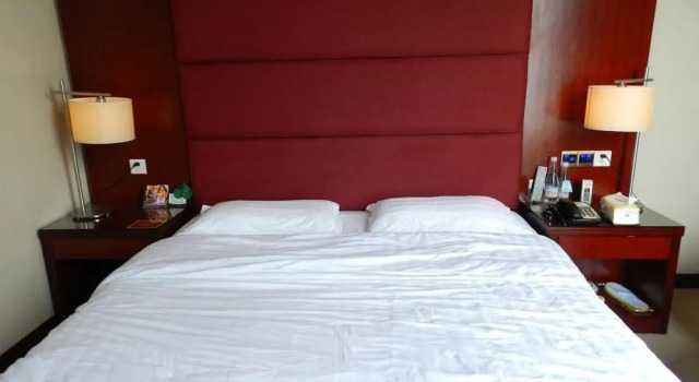 Zheshang Hotel - Nanning, Забронировать Отель Бизнес-отели Цинсю, 4* 5*