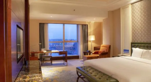 Люкс Deluxe Glory Charm Hotel