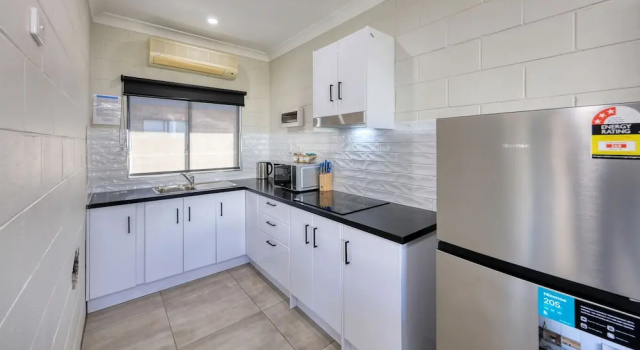 Апартаменты Executive Castlereagh Lodge Motel