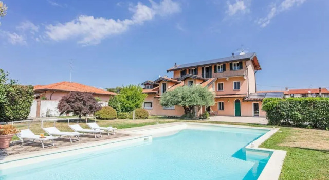 Вилла Villa near Milan with swimming pool