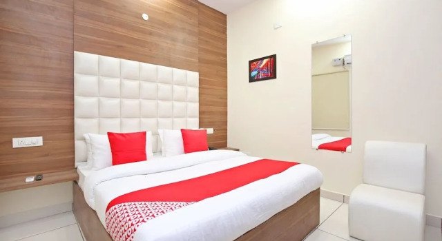 Hotel 365