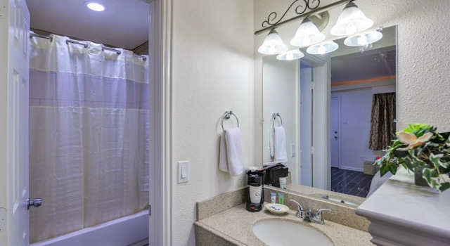 Люкс Deluxe Romantic Inn & Suites