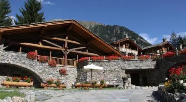 Номер Superior Au Coeur Des Neiges Resort SPA & FREE E-BIKE
