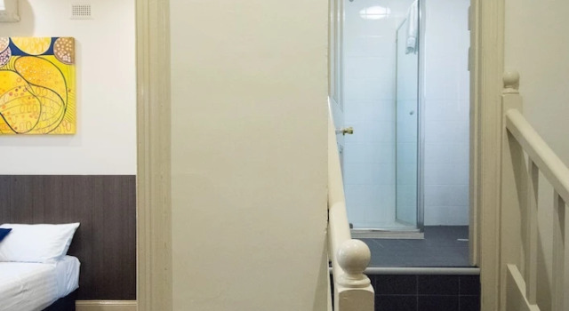 Апартаменты The Mile End Hotel