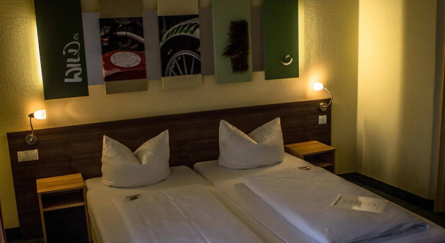 Gästehaus Blaue Ecke, Prenota Hotel Adenau Ahrtal