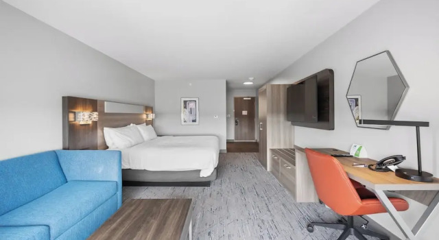 Люкс Holiday Inn Express & Suites Marinette