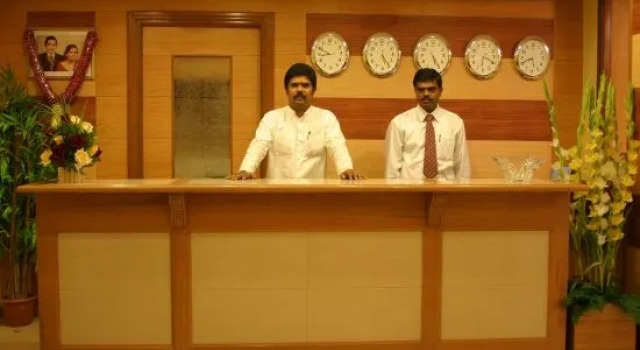 Sri Temple Park Hotel
