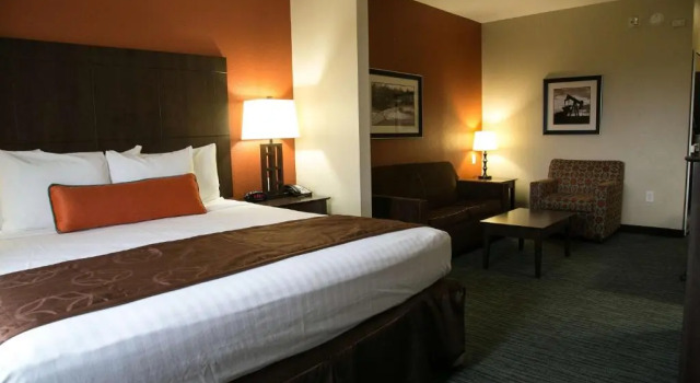 Люкс Best Western Plus Longhorn Inn & Suites