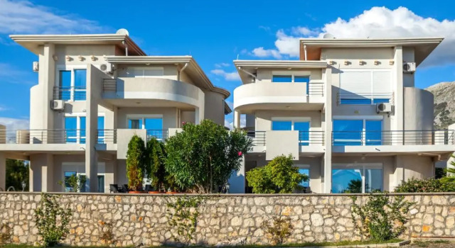 Вилла Royal Villas