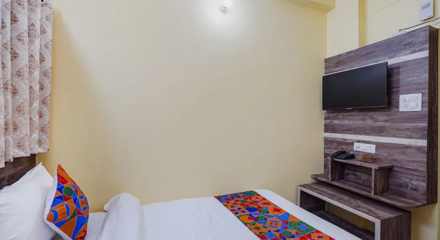 Rs Residency by OYO Rooms