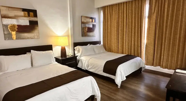 Четырёхместный номер Economy Hotel del Fresno