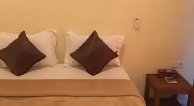 BBS Homestay, Забронировать Отель Отели Лембонган с парковкой, рядом с Пляж Нуса Лембонган, Парковка