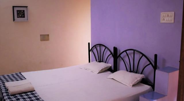 Domingos Guest House, Prenota Affittacamere Baga 