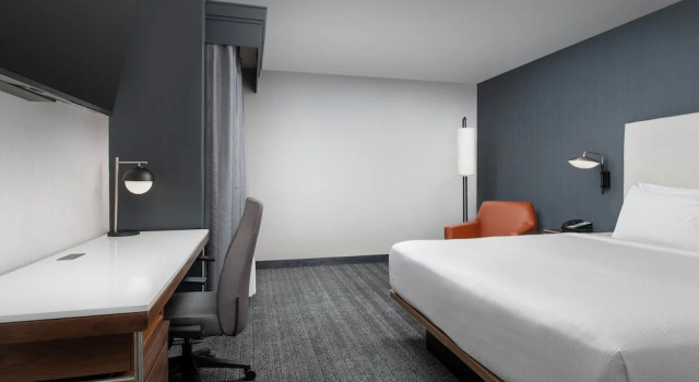 Двухместный люкс Courtyard by Marriott San Diego Carlsbad