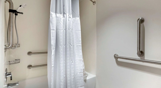 Четырёхместный люкс Comfort Suites Grandview - Kansas City
