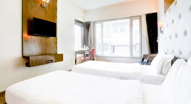 Hotel Host Inn