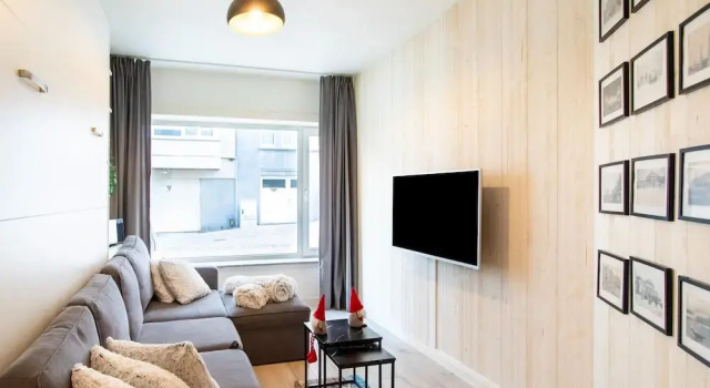 Апартаменты Sunny Ground Floor Escape