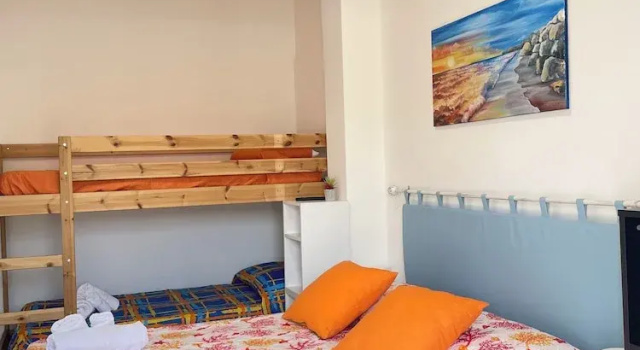 Четырёхместный семейный номер Standard с видом на внутренний двор B&B Sunset da carla