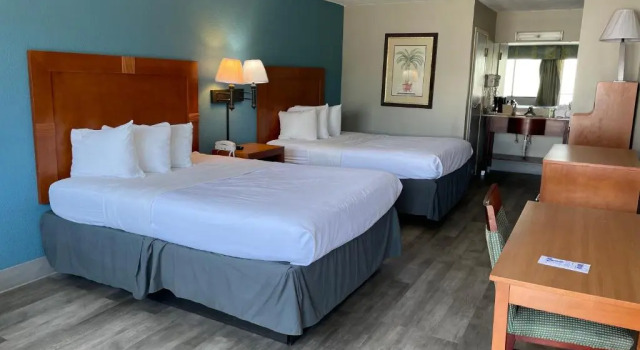 Четырёхместный номер Standard Village Inn Destin