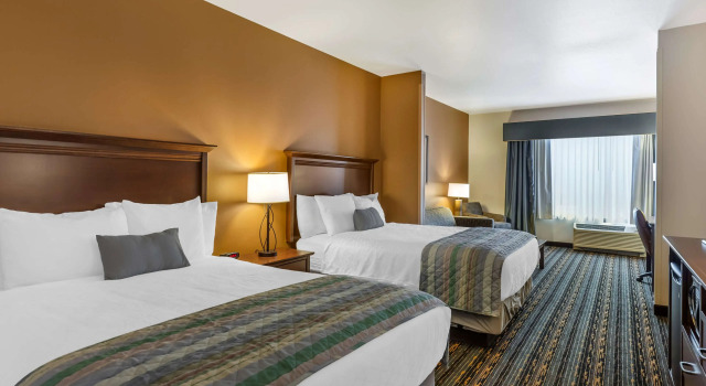 Четырёхместный люкс Best Western PLUS Casper Inn & Suites
