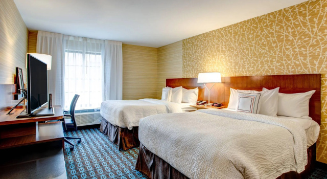 Четырёхместный номер Standard Fairfield Inn & Suites Springfield Holyoke
