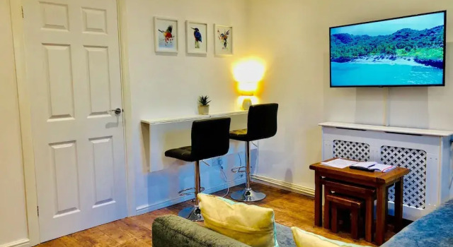 Fountain View 1BR Flat-Free Parking