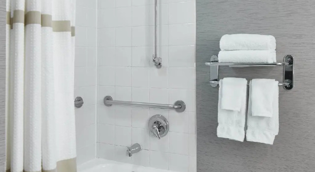 Четырёхместный номер Standard с видом на сад Napa Valley Marriott Hotel & Spa
