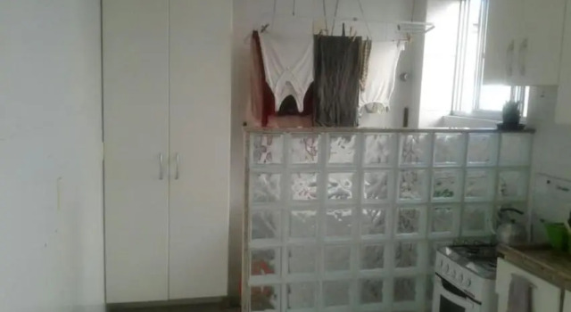 Suite Em Apto Compartilhado