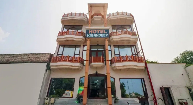 Oyo 40402 Hotel Kirandeep, Забронировать Отель Отели Ракабгандж 3 звезды, 3*
