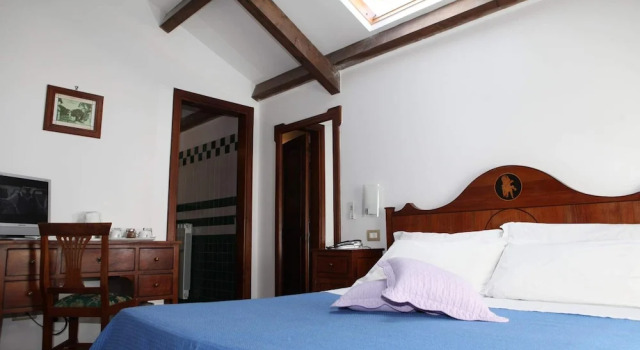 La Magnolia Sorrento - City Centre Hotel, Забронировать Отель Отели Сорренто с завтраком, рядом с Cattedrale SS. Filippo e Giacomo, Завтраки